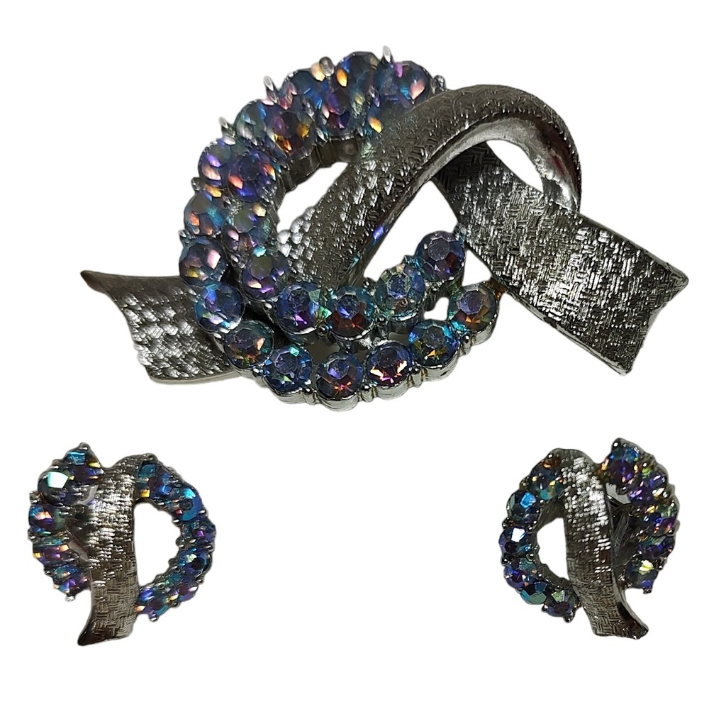Vintage Coro Pegasus Brooch and‎ Earrings Set AB Crystals 50s Ribbon Blue